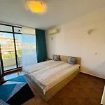 Saint Elena Complex 47 شقة ساني بيتش