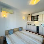 Apartament Saint Elena Complex 47 *