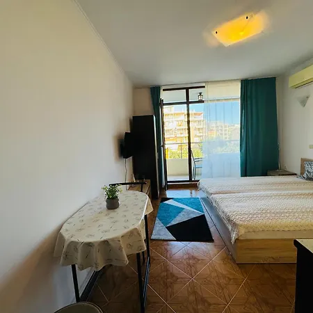 Saint Elena Complex 47 Апартаменты