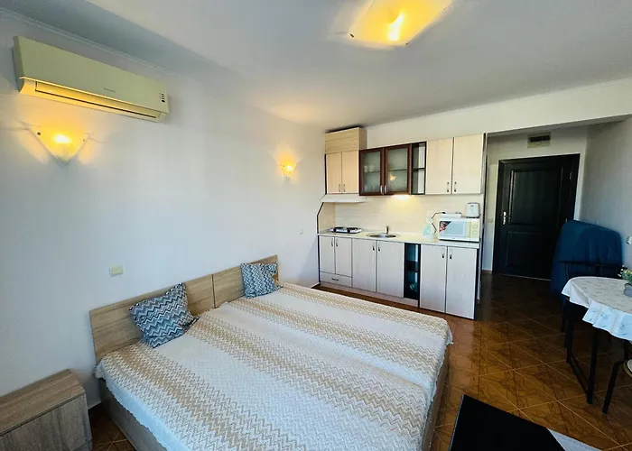 Saint Elena Complex 47 * Slantchev Briag